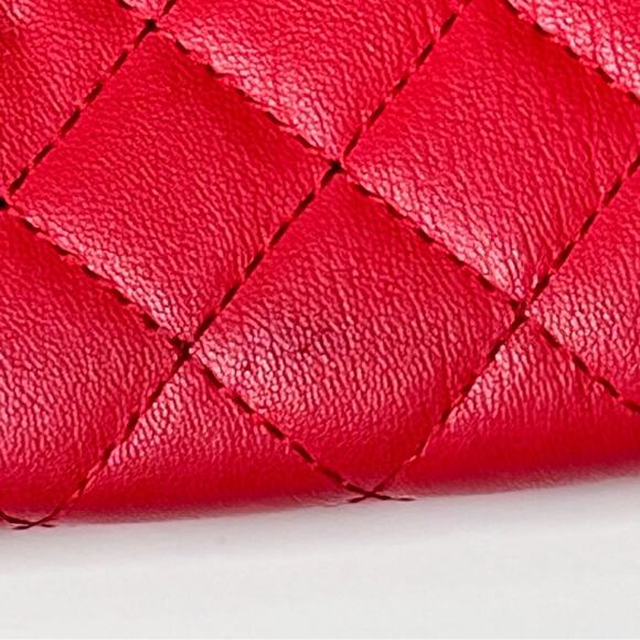 Mischka Madgley Red Zip Up Vegan Leather Wallet with Multiple Slots - Picture 9 of 15